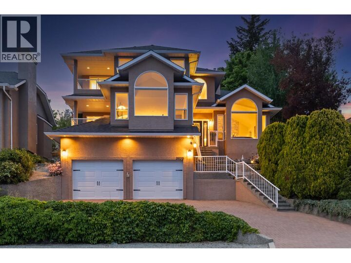 Photo de la propriété:  3838 Beach Avenue  BC V0H 1X1 