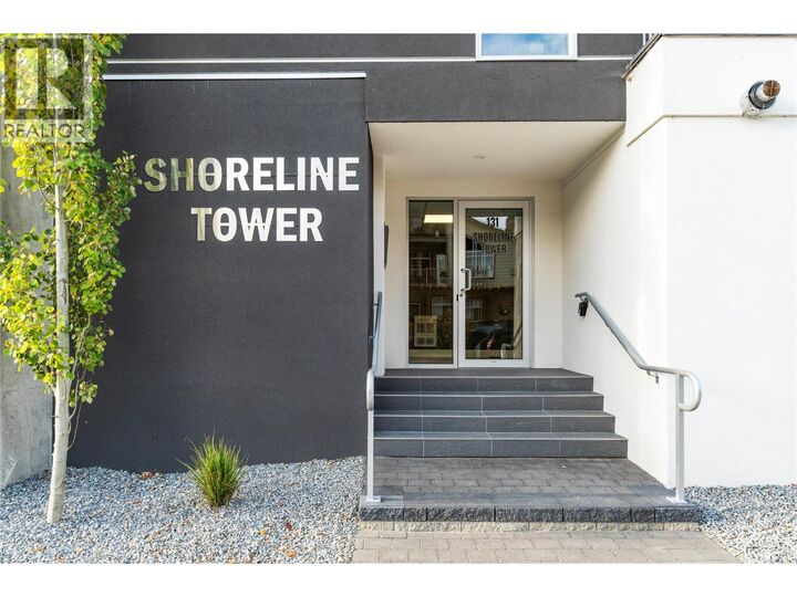 Property Photo:  131 Harbourfront Drive Northeast 202  BC V1E 0G4 