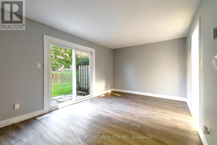 Photo de la propriété: 996 Sydenham Road 61 ON K9J 7V7