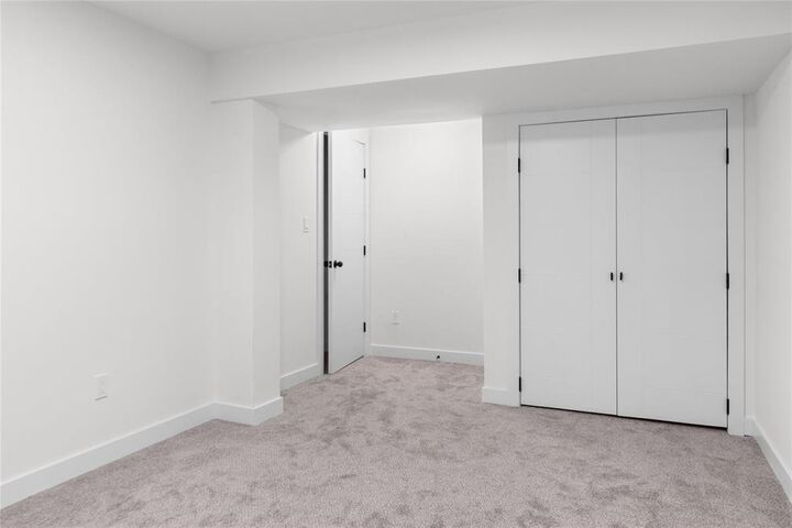Photo de la propriété:  297 Jefferson Avenue  MB R2V 0M8 