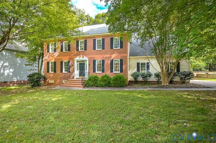 Property Photo: 10434 Oak Cottage Drive VA 23116