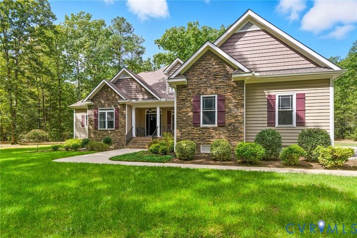 Property Photo:  6009 Swans Lane  VA 23111 
