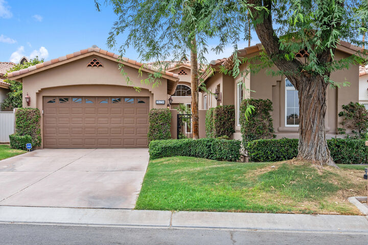 Property Photo: 78758 Via Carmel CA 92253