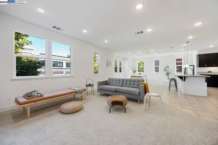 2729 5th St  Alameda CA 94501 photo