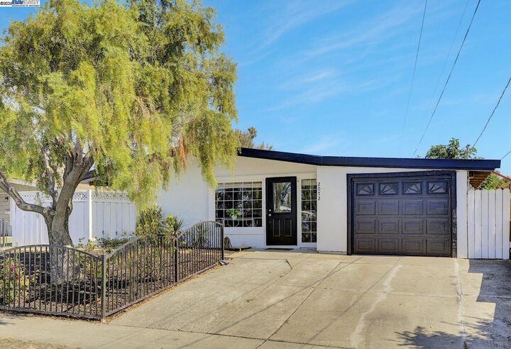 2072 Everglade St  Hayward CA 94545 photo