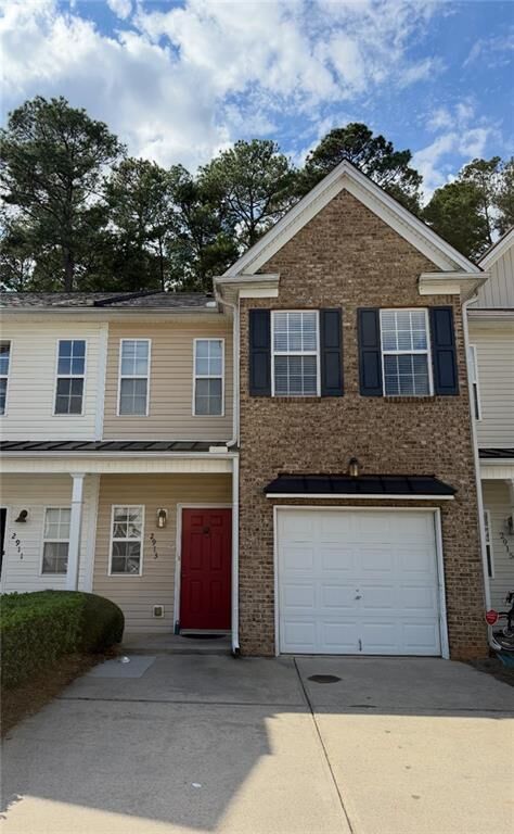 Property Photo:  2913 Greyhawk Lane  GA 30040 