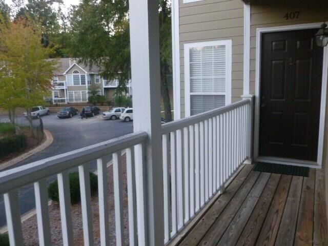 Property Photo: 407 Berkeley Woods Drive 407 GA 30096