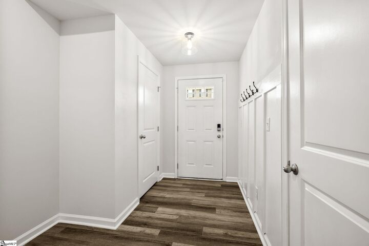 Property Photo: 201 Maple Forge Trail SC 29617