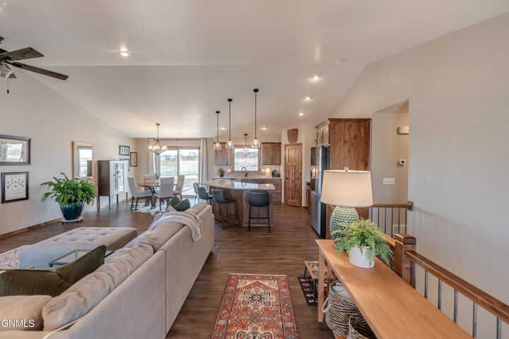 Property Photo:  4708 Kites Lane  ND 58503 