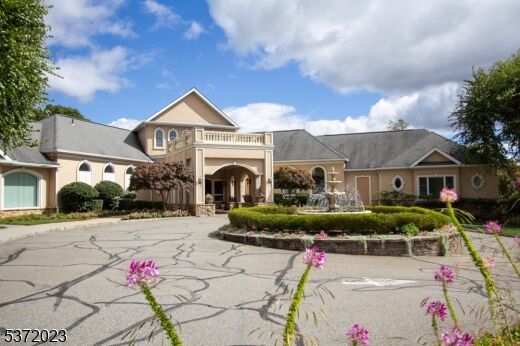 Property Photo:  1111 Clinton Ln 111  NJ 07866 