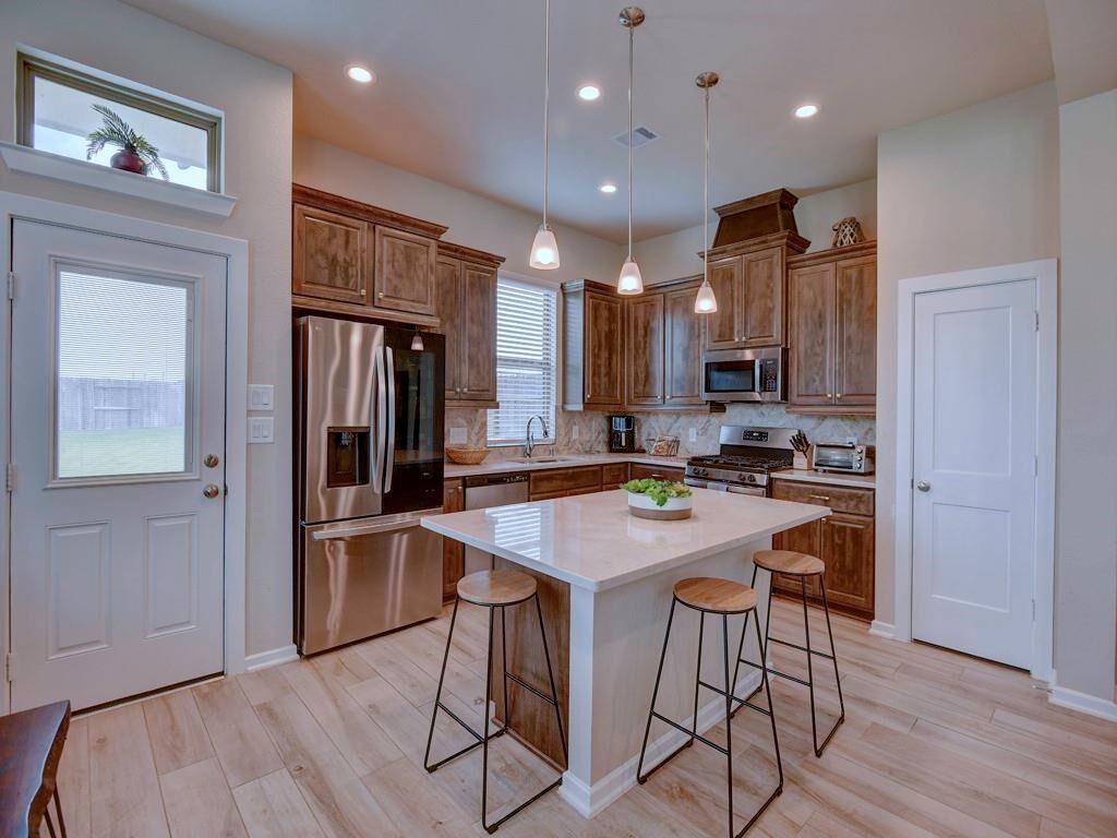 Property Photo:  2543 Manor Valley Court  TX 77459 