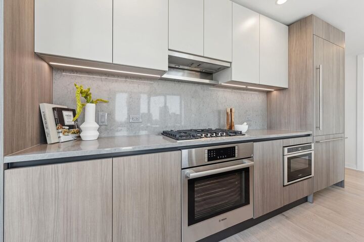 Property Photo: 155 Bay St 1304 NJ 07302