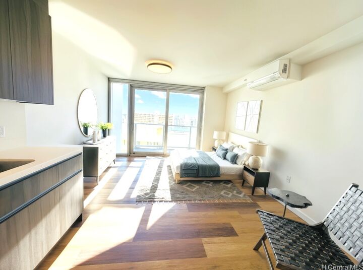 Property Photo: 1500 Rycroft Street 1309R HI 96814