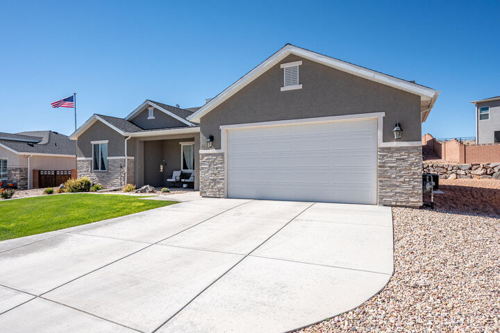 Property Photo:  2904 W Hawk Drive  UT 84720 