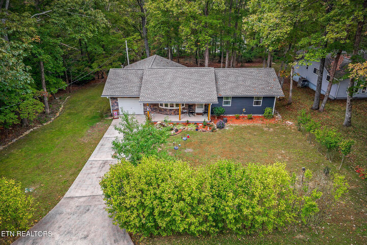 Property Photo: 155 Lakeshire Drive TN 38558