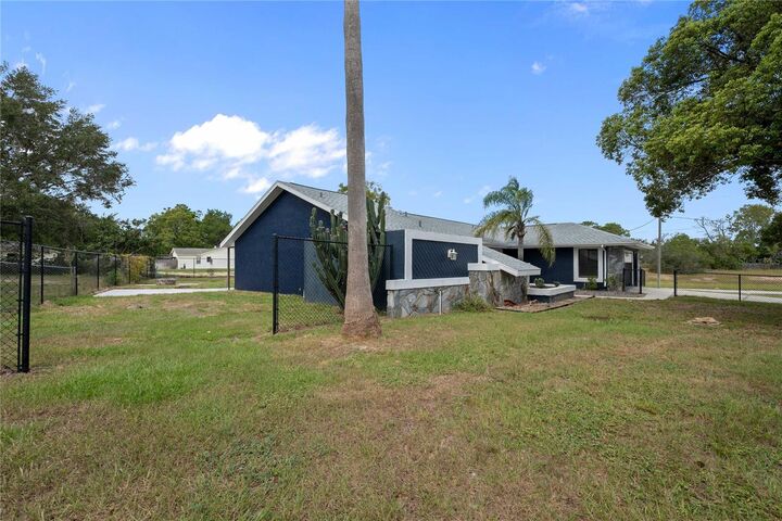 Property Photo:  13315 Branchville Road  FL 34609 