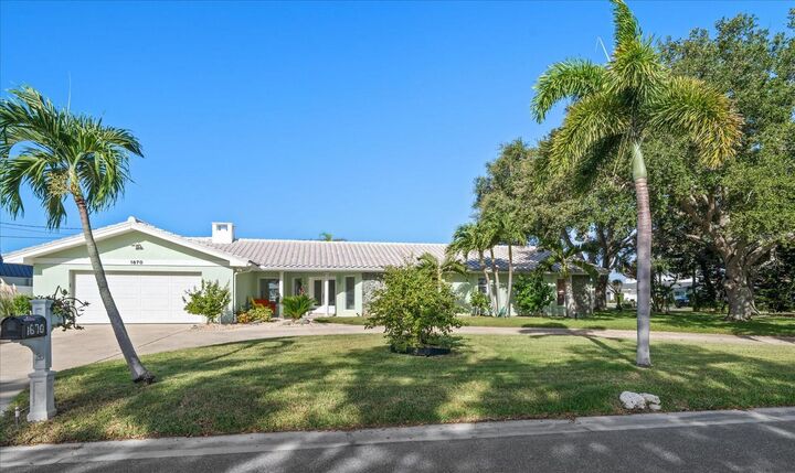 Property Photo: 1670 Clearwater Harbor Drive FL 33770