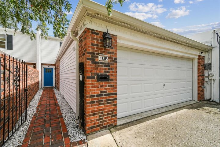 Property Photo:  106 S Lauber Way  FL 33609 