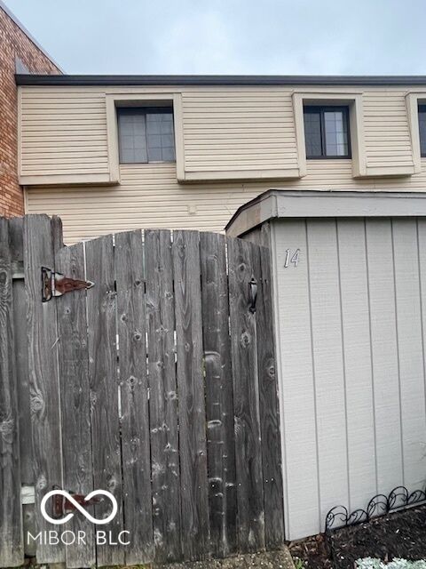 Property Photo:  14 Druid Hill Court  IN 46032 