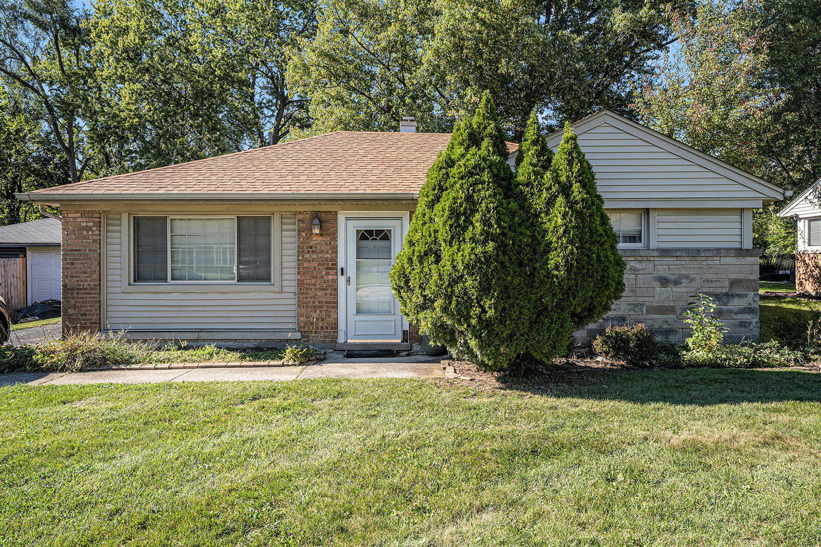 Property Photo: 314 Meota Street IL 60466