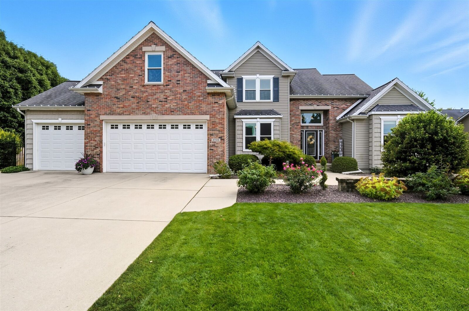 Property Photo:  3709 Rave Road  IL 61704