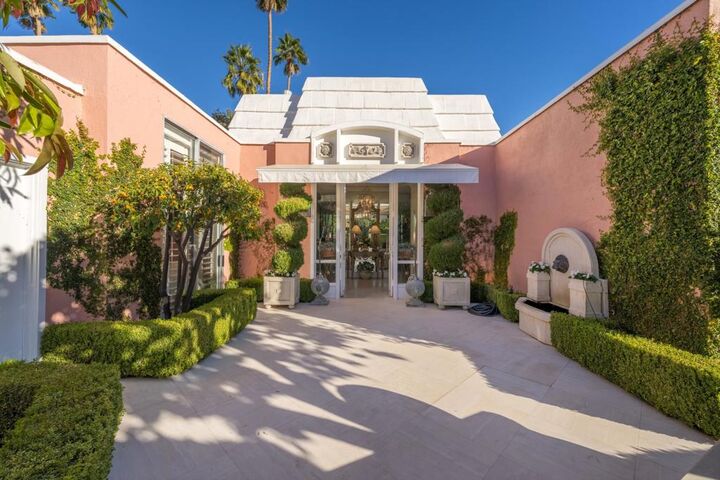 Property Photo: 47402 Marrakesh Drive CA 92260