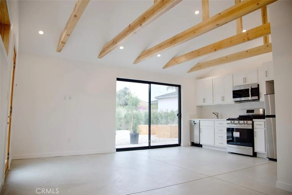 Property Photo:  6521 W 87 Street  CA 90045 
