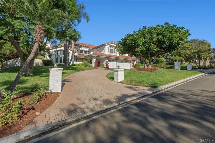 Property Photo:  974 Calle Santa Cruz  CA 92024 