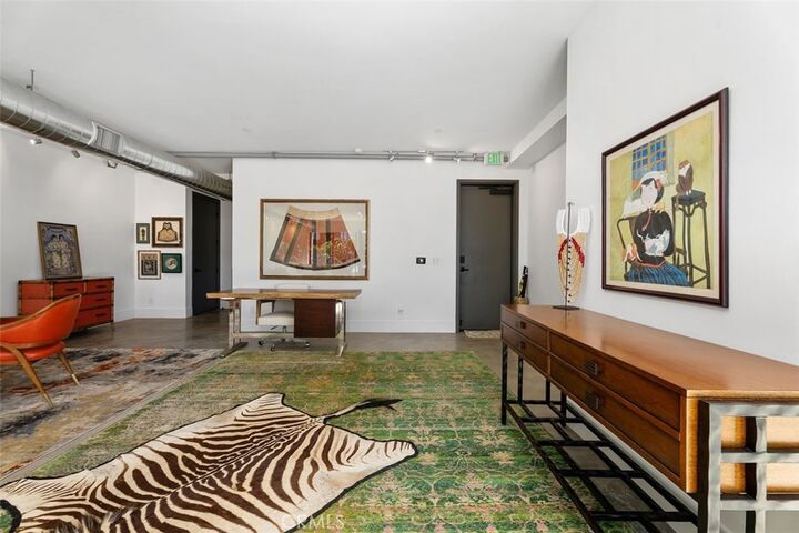 Property Photo:  419 29th  CA 92663 