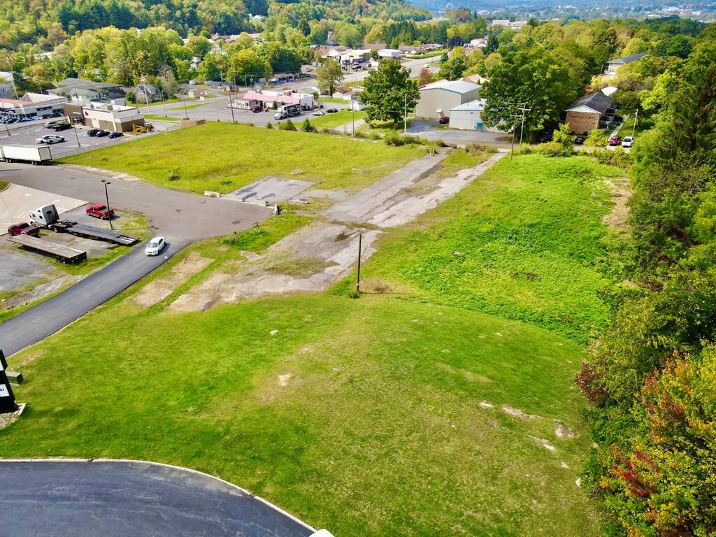 Property Photo:  180 Lyle Way Lot #5  WV 24740 
