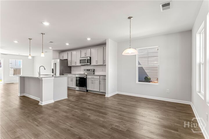 Property Photo:  203 Hasty Point Road  GA 31407 