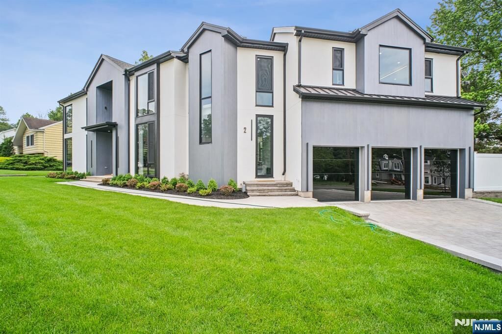 Property Photo:  2 Connor Drive  NJ 07632 