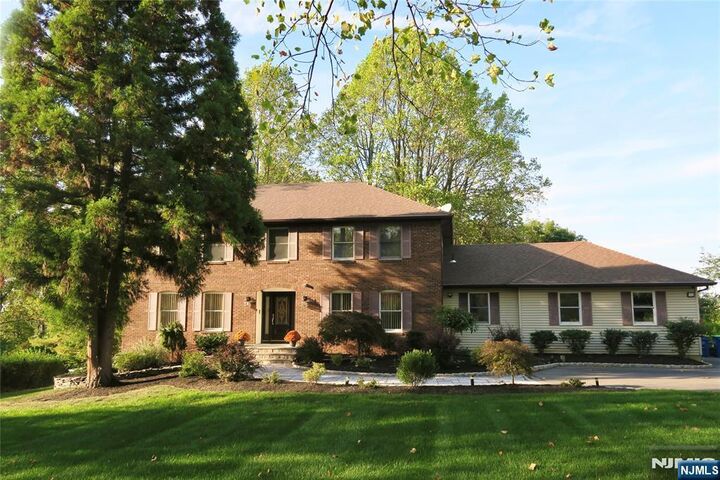 Property Photo:  24 Geiger Lane  NJ 07059 