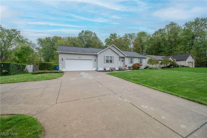 Property Photo: 7553 Glenwood Avenue OH 44512