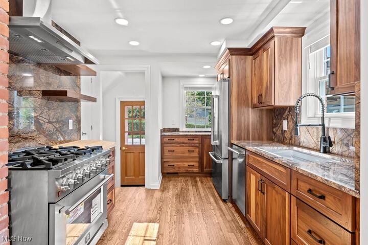 Property Photo:  5204 Haverford Drive  OH 44124 