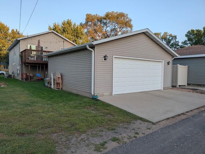 Property Photo:  1043 35th Avenue N  MN 56303 