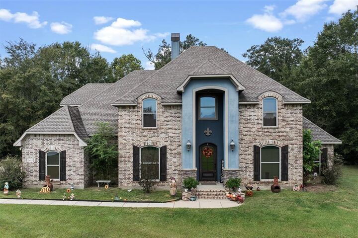 Property Photo: 7824 Oak Creek Trail LA 71129