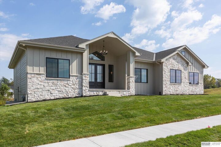 Property Photo: 5717 S 200th Circle NE 68135