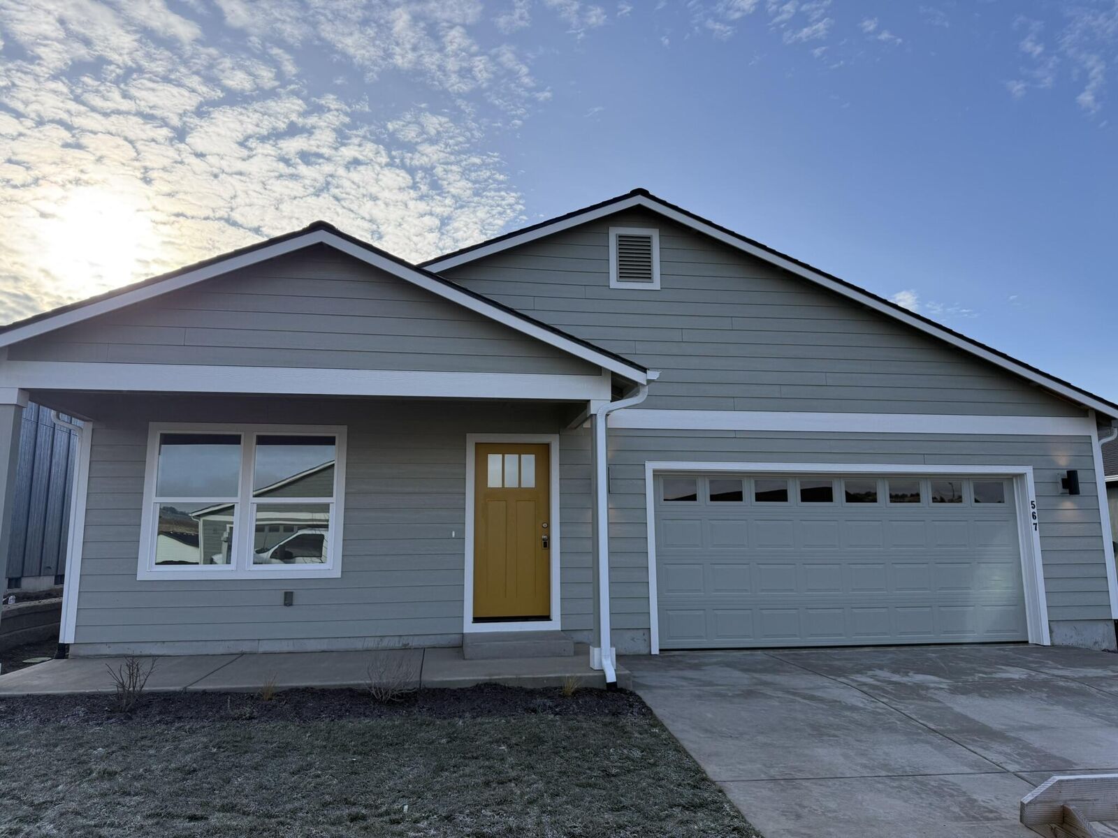 Property Photo: 567 NE Arnold Street 177 OR 97741