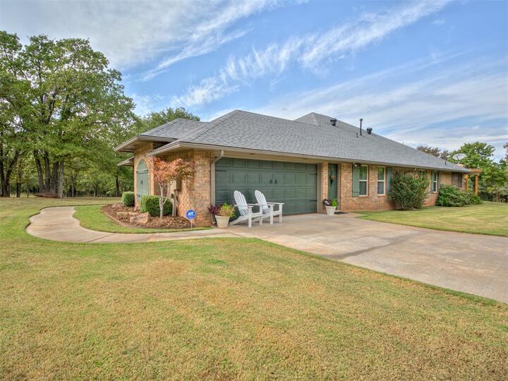 Property Photo: 13401 E 33rd Street OK 73049