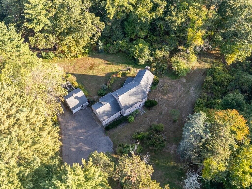 Property Photo:  17 Glezen Lane  MA 01778 
