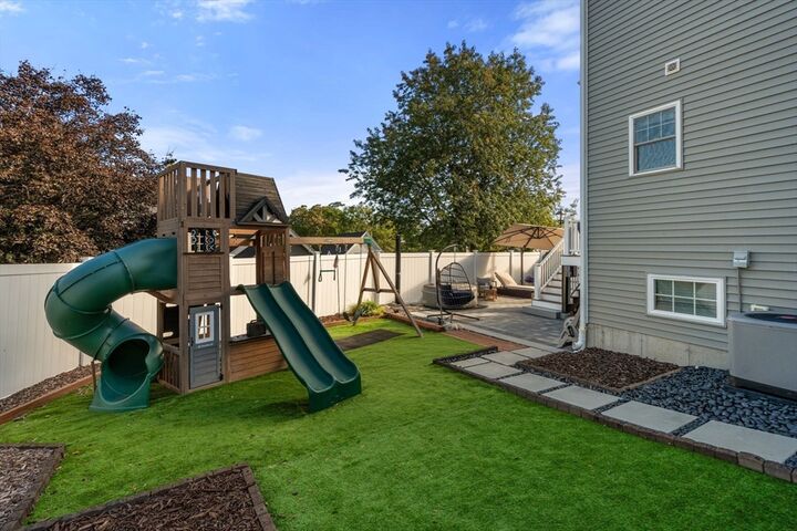 Property Photo:  2 Birch Brook Rd 2  MA 01905 