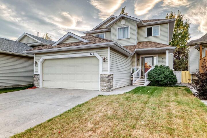 Photo de la propriété: 124 Creek Gardens Close NW AB T4B 2R5