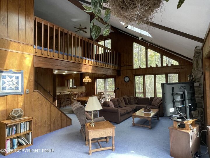 Property Photo:  9 North Lehigh River Drive  PA 18424