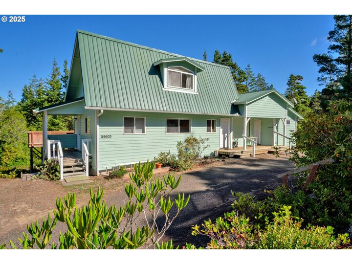 Property Photo: 5603 Friendly Acres Rd OR 97439
