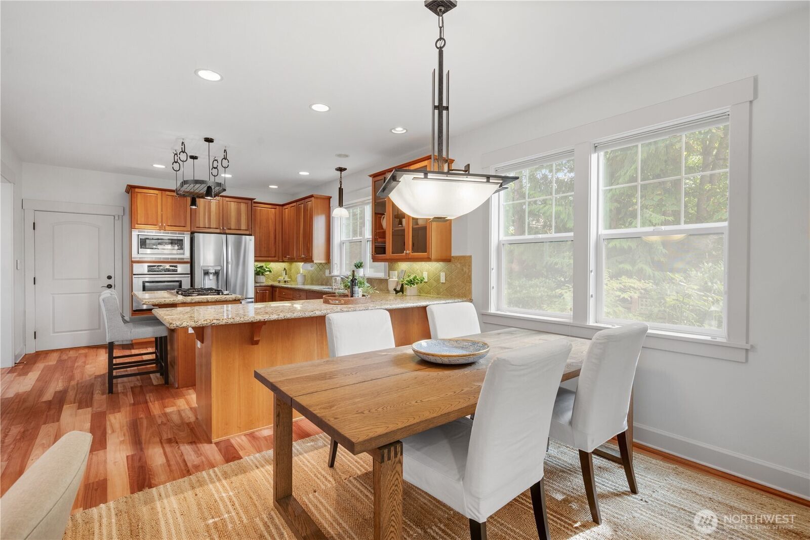 Property Photo: 867 Taurnic Place NW WA 98110