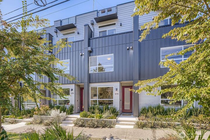 5719  9th Avenue NW  Seattle WA 98107 photo