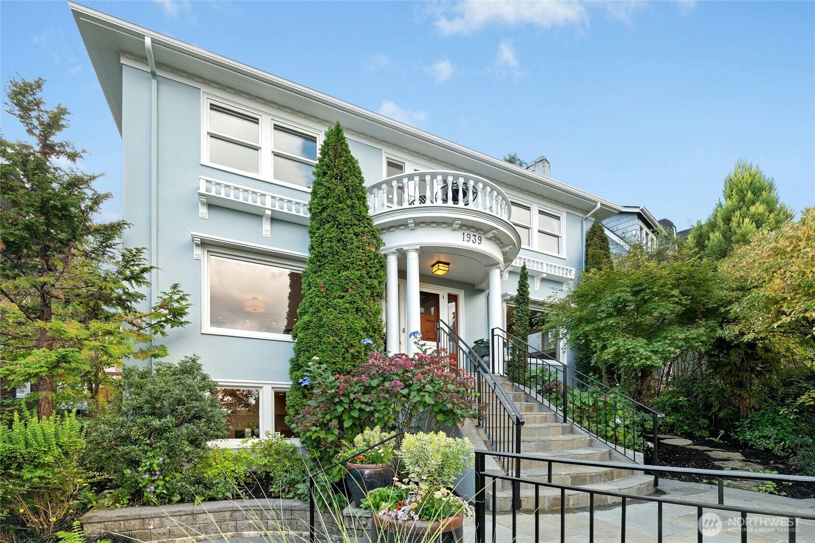 Property Photo: 1939 E Crescent Drive WA 98112