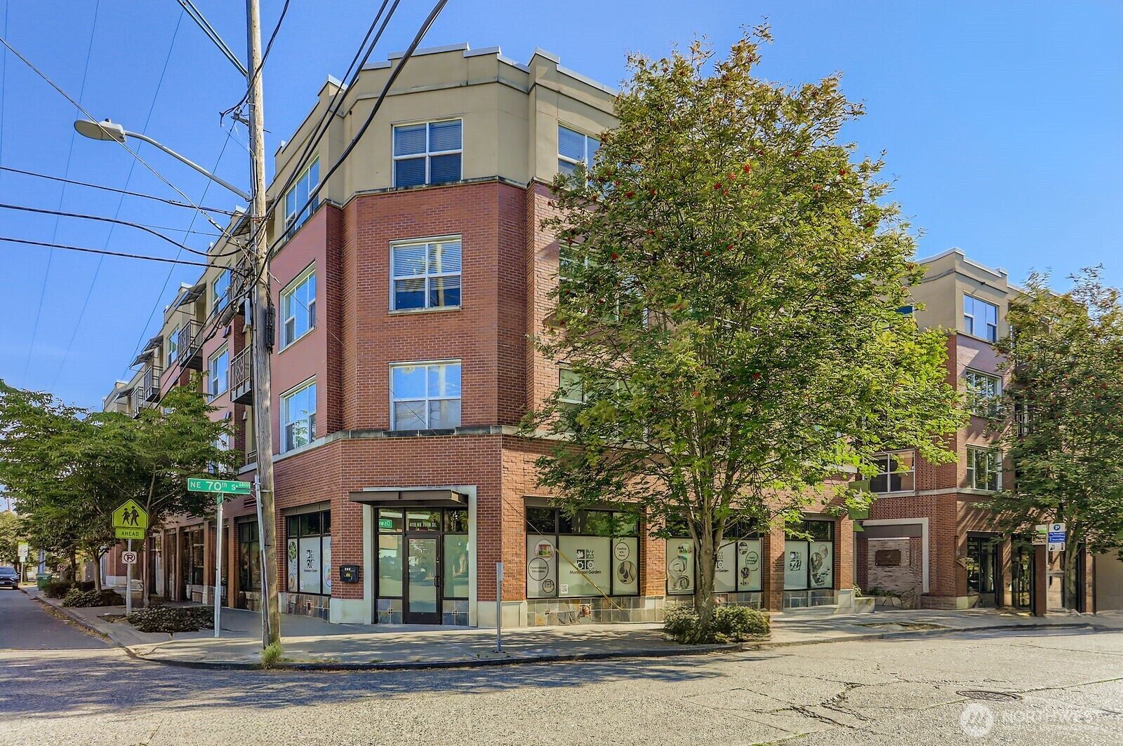 Property Photo:  413 NE 70th Street 207  WA 98115 