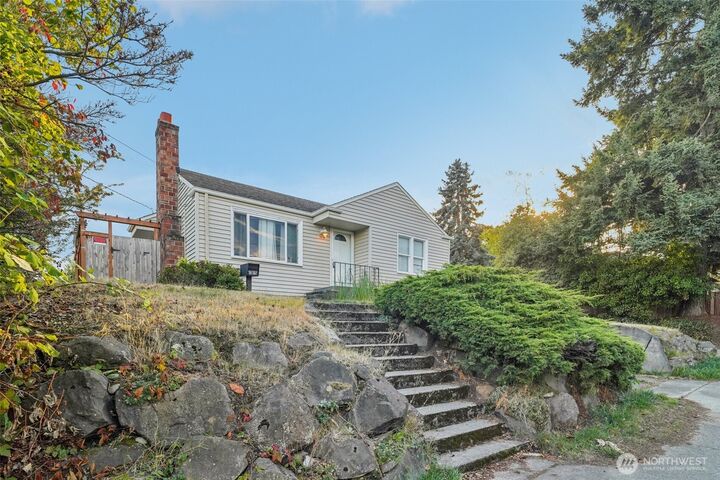 1315 N 85th Street  Seattle WA 98103 photo